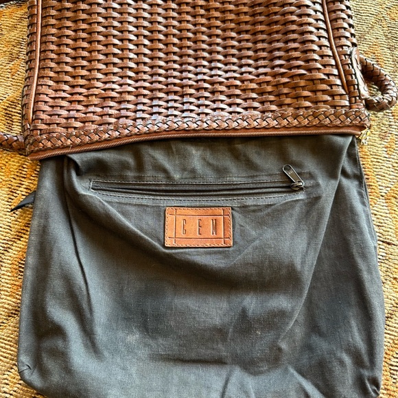 CEM Vintage Woven Structured Leather Brazilian Shoulder - Picture 15 of 17